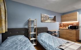 Top Center, Sea Garden, Brand New Studio - Majestic